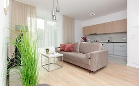 Stacja Wola Apartment Guminska By Noclegi Renters